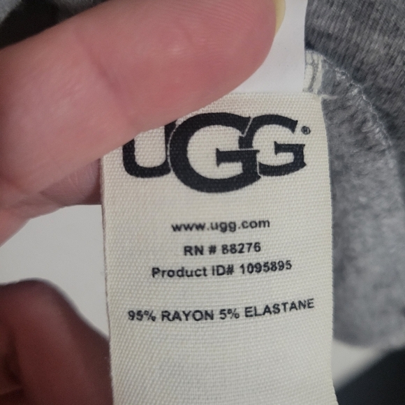 Ugg oversized ruffle raw hem size medium - Picture 7 of 11